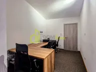 Izdavanje, četvorosoban stan, 160m², Stari Aerodrom, Podgorica - image 16