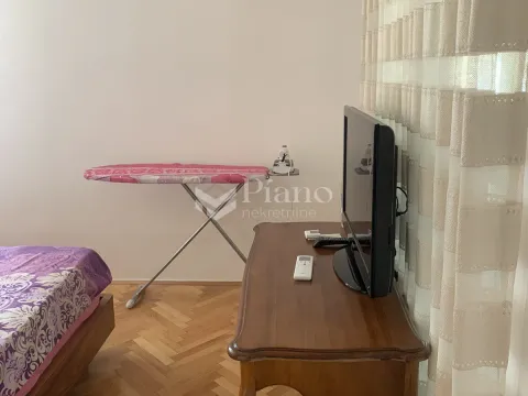 Rent, two bedroom apartment, 68m², Blok 5, Podgorica - image 8