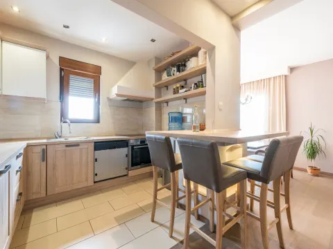 Prodaja, trosoban stan, 215m², Centar, Budva - image 6