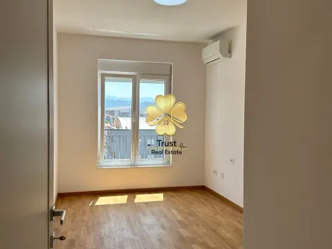 Izdavanje, dvosoban stan, 65m², Stari Aerodrom, Podgorica - image 8