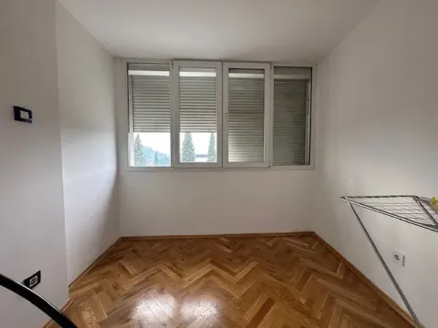 Izdavanje, jednosoban stan, 55m², Preko Morače, Podgorica - image 9