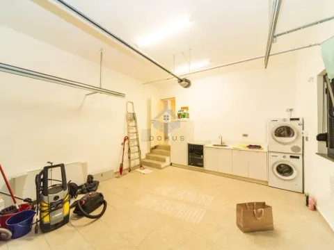 Izdavanje, kuća, 220m², Podgorica, Crna Gora - image 30