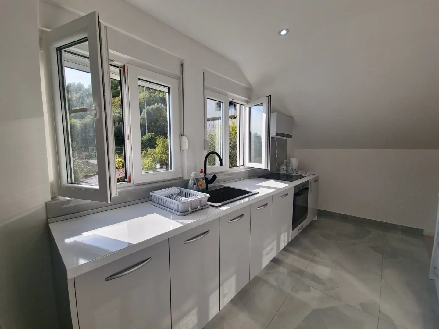 Rent, two bedroom apartment, 70m², Seoce, Budva