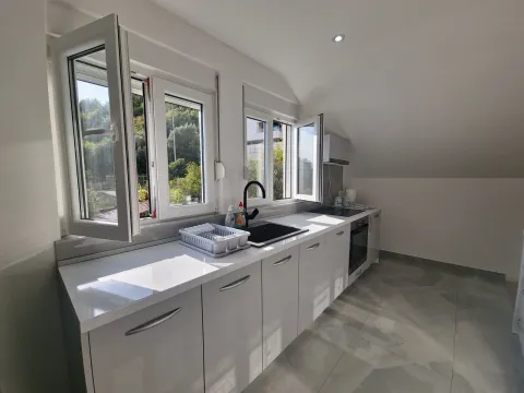 Rent, two bedroom apartment, 70m², Seoce, Budva - image 14