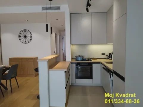 Izdavanje, trosoban stan, 81m², Stari Grad, Beograd - image 8