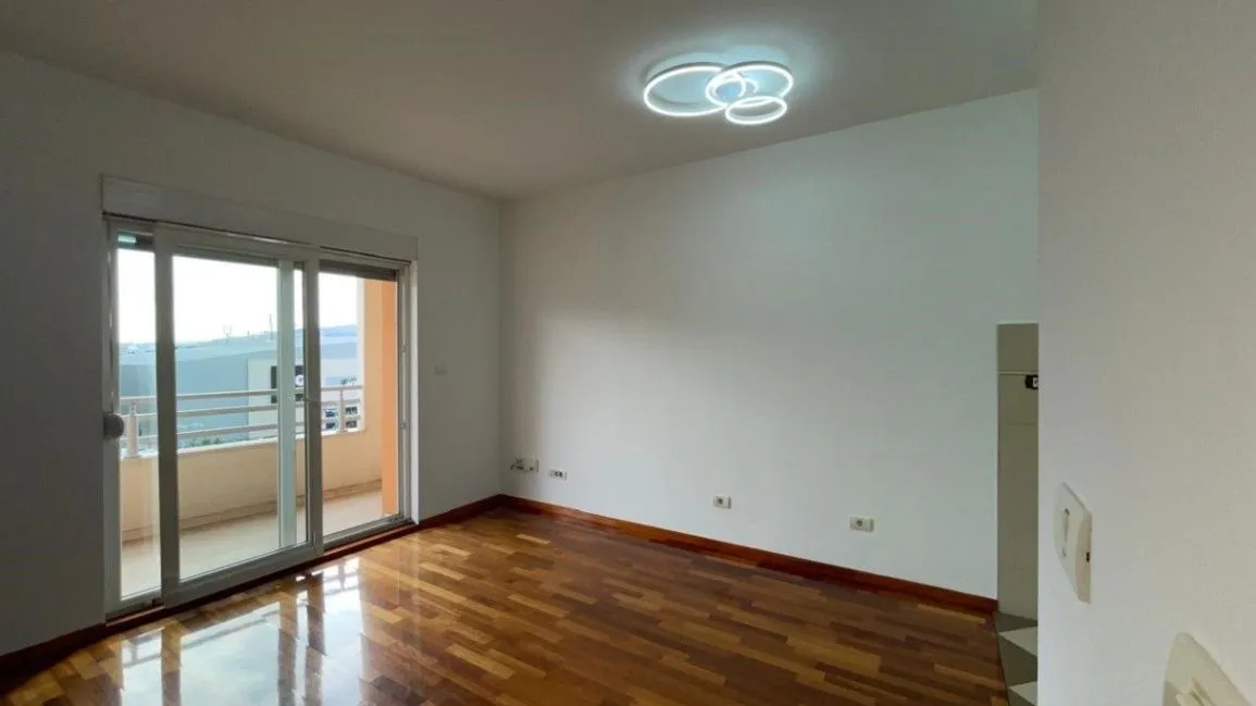 Rent, two bedroom apartment, 76m², City Kvart, Podgorica