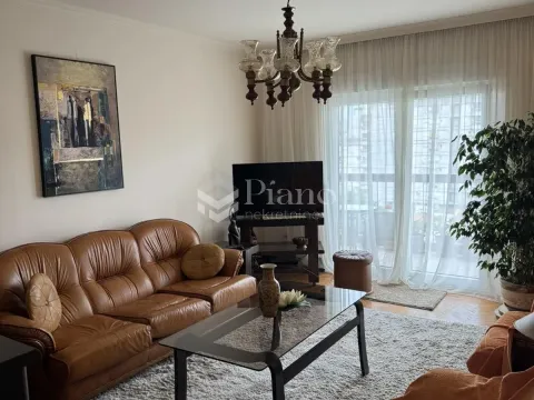 Izdavanje, dvosoban stan, 76m², Centar, Podgorica - image 2