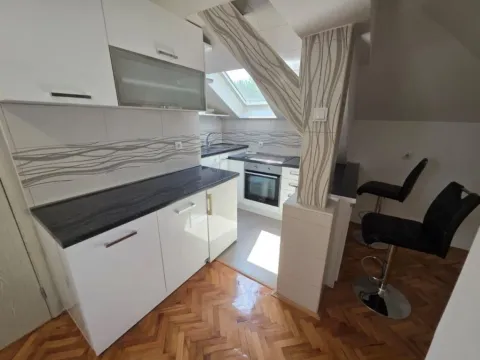 Izdavanje, jednosoban stan, 44m², Centar, Podgorica - image 6