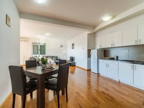 Sale, two bedroom apartment, 75m², Rafailovići, Budva - image 4