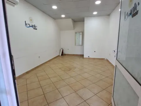 Rent, office space, 20m², Zabjelo, Podgorica - image 4