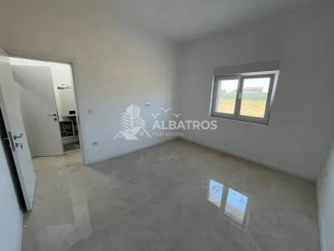 Rent, office space, 104m², Polje, Bar - image 3