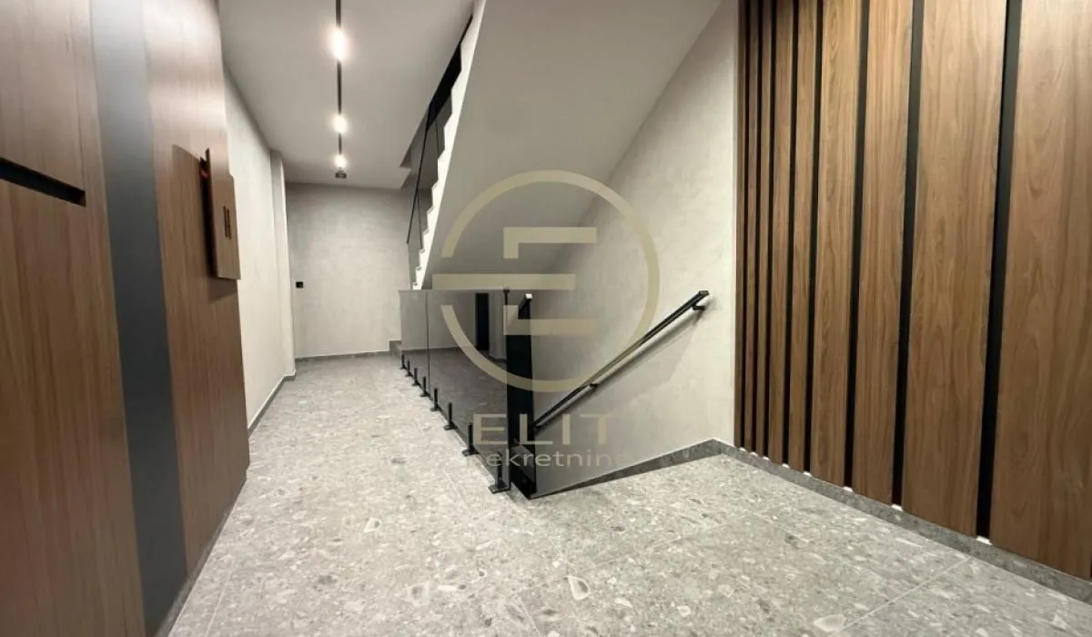Prodaja, stan, 98m², Grbavica, Novi Sad Sve Podlokacije