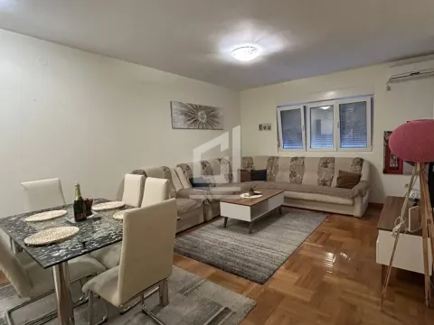 Izdavanje, jednosoban stan, 51m², Tuški Put, Podgorica