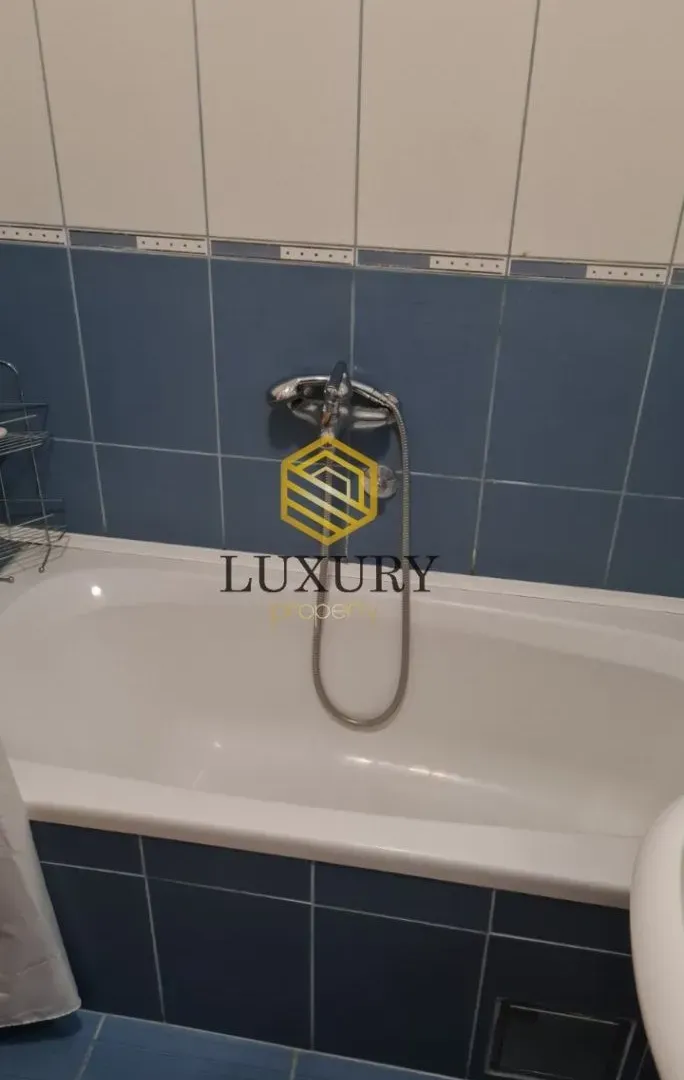 Prodaja, jednosoban stan, 48m², Tološi, Podgorica
