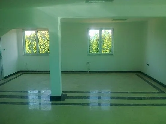 Izdavanje, poslovni prostor, 1200m², Zemun Sve Podlokacije, Beograd