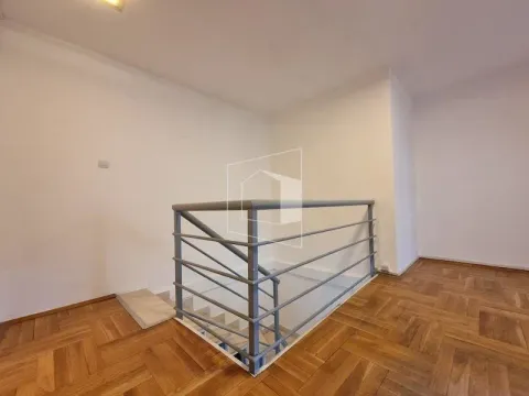 Rent, office space, 65m², Stari Aerodrom, Podgorica - image 5