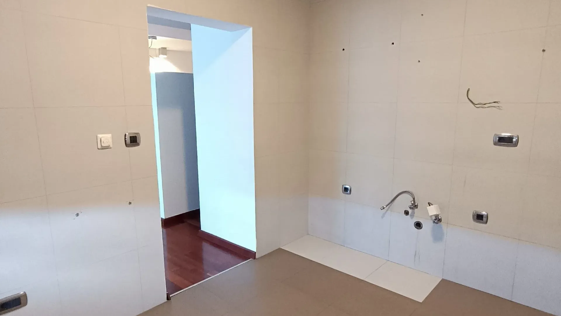 Prodaja, dvosoban stan, 94m², Preko Morače, Podgorica