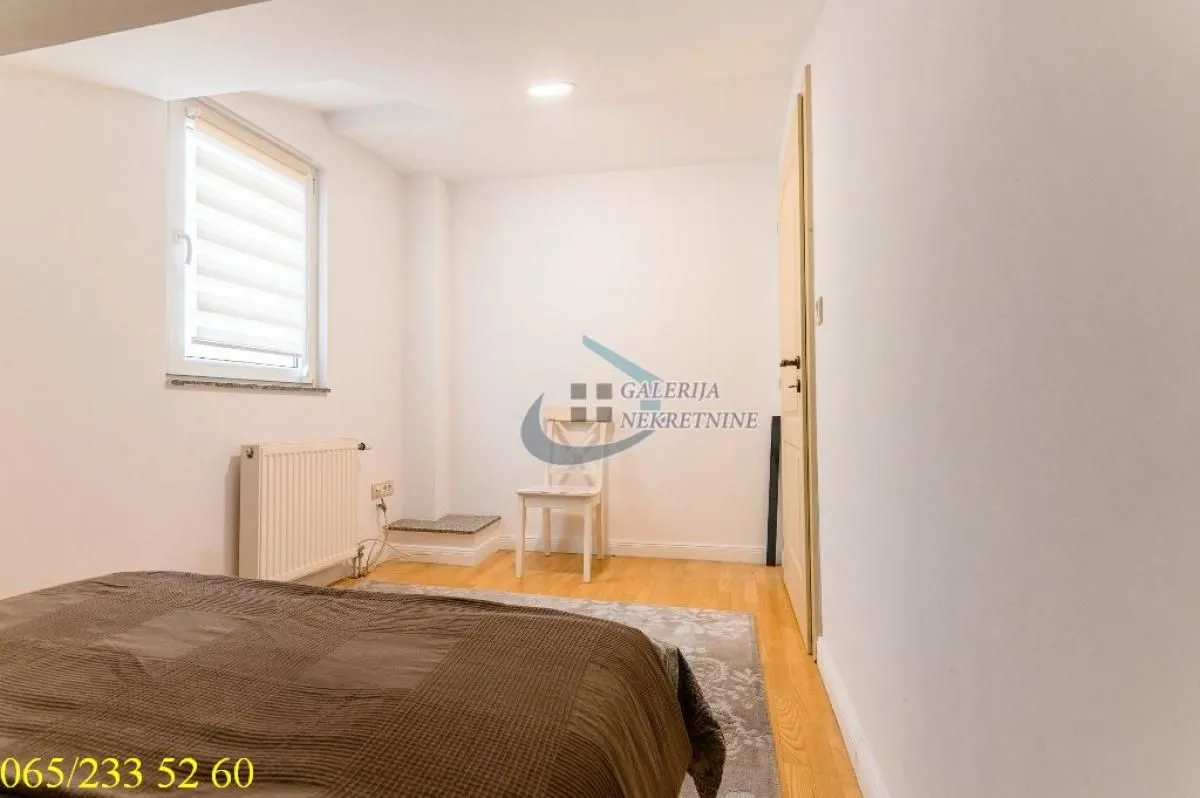 Rent, three bedroom apartment, 62m², Stari Grad, Beograd