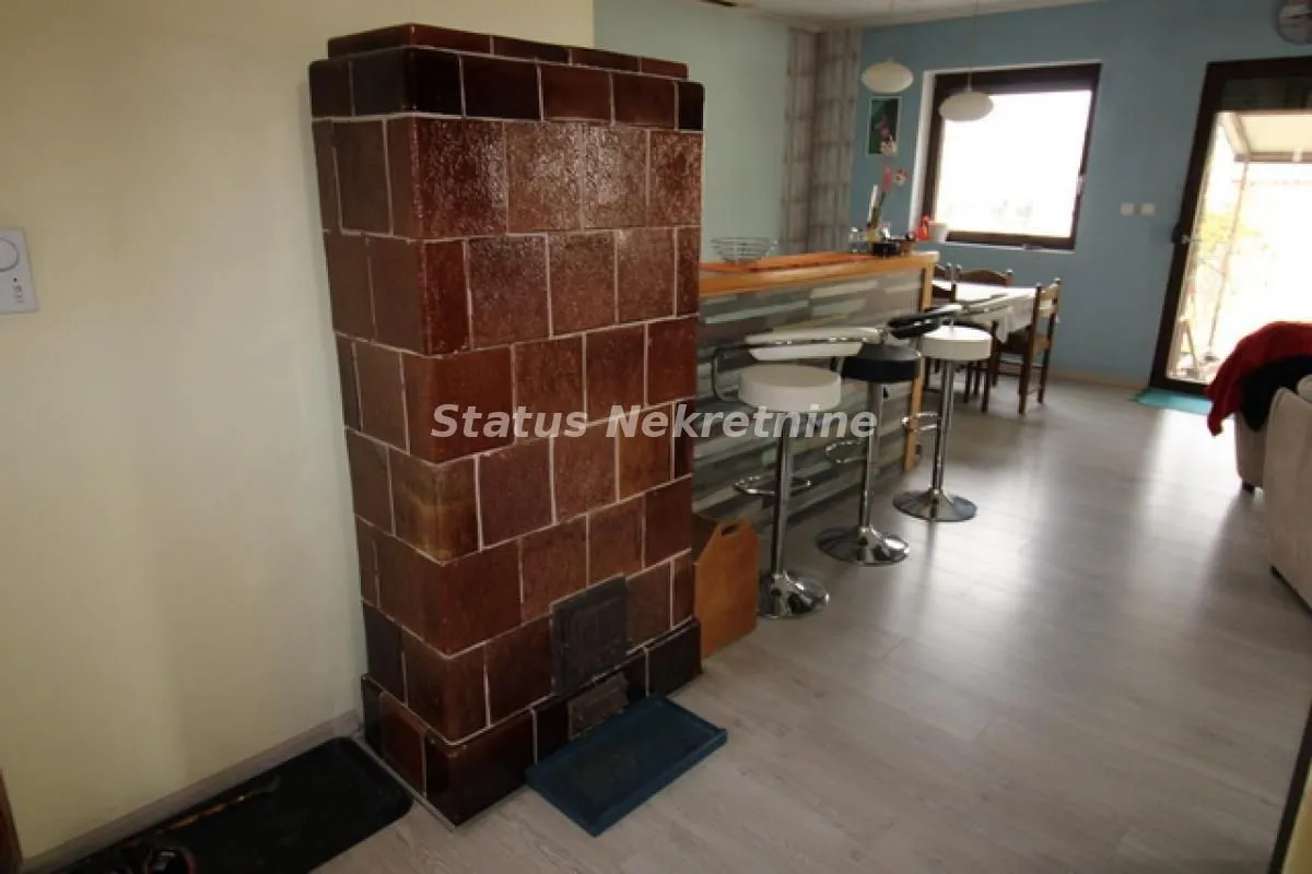 Prodaja, kuća, 230m², Adice, Novi Sad Sve Podlokacije