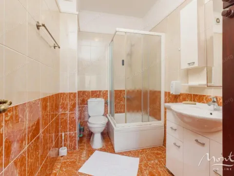 Sale, two bedroom apartment, 84m², Kostanjica, Kotor - image 11