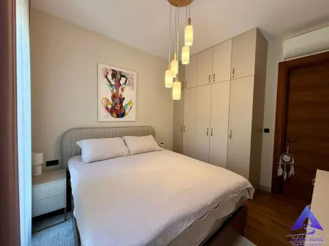 Rent, two bedroom apartment, 65m², Pod Kuk, Tivat - image 7