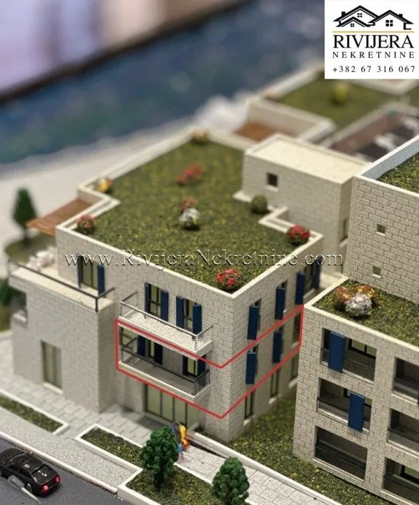 Prodaja, dvosoban stan, 88m², Risan, Kotor