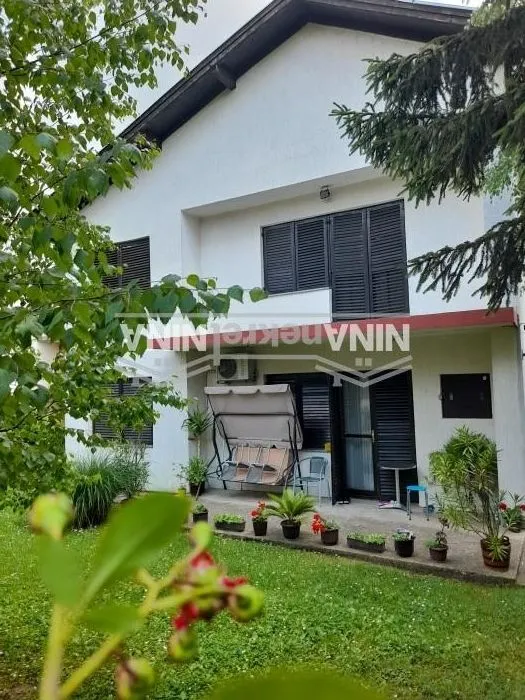 Prodaja, kuća, 250m², Mladenovac, Beograd