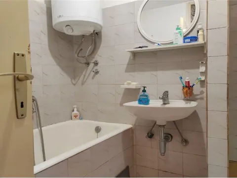 Sale, two bedroom apartment, 74m², Niš, Srbija - image 12