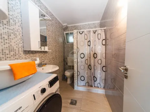 Sale, house, 200m², Zeta, Podgorica - image 16