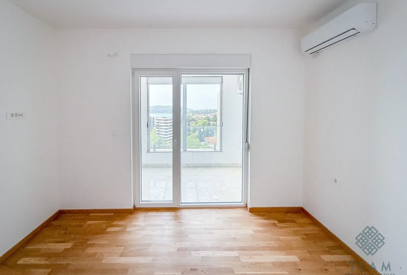 Sale, two bedroom apartment, 59m², Bečići, Budva