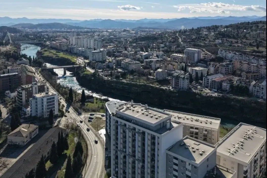 Izdavanje, jednosoban stan, 46m², City Kej, Podgorica