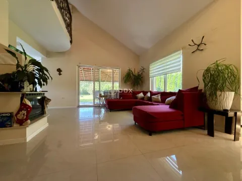 Sale, house, 180m², Donja Vrežina, Niš - image 18