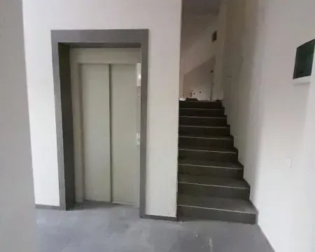 Izdavanje, poslovni prostor, 130m², Palilula, Niš - image 6