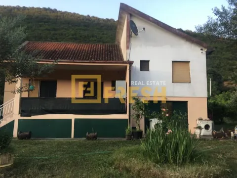 Sale, house, 150m², Danilovgrad, Crna Gora