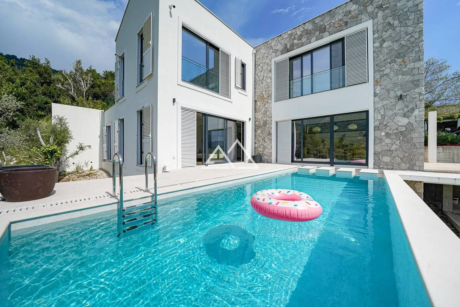 Prodaja, kuća, 220m², Tivat, Crna Gora