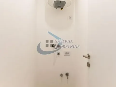 Sale, three bedroom apartment, 61m², Stari Merkator, Novi Beograd Sve Podlokacije - image 16