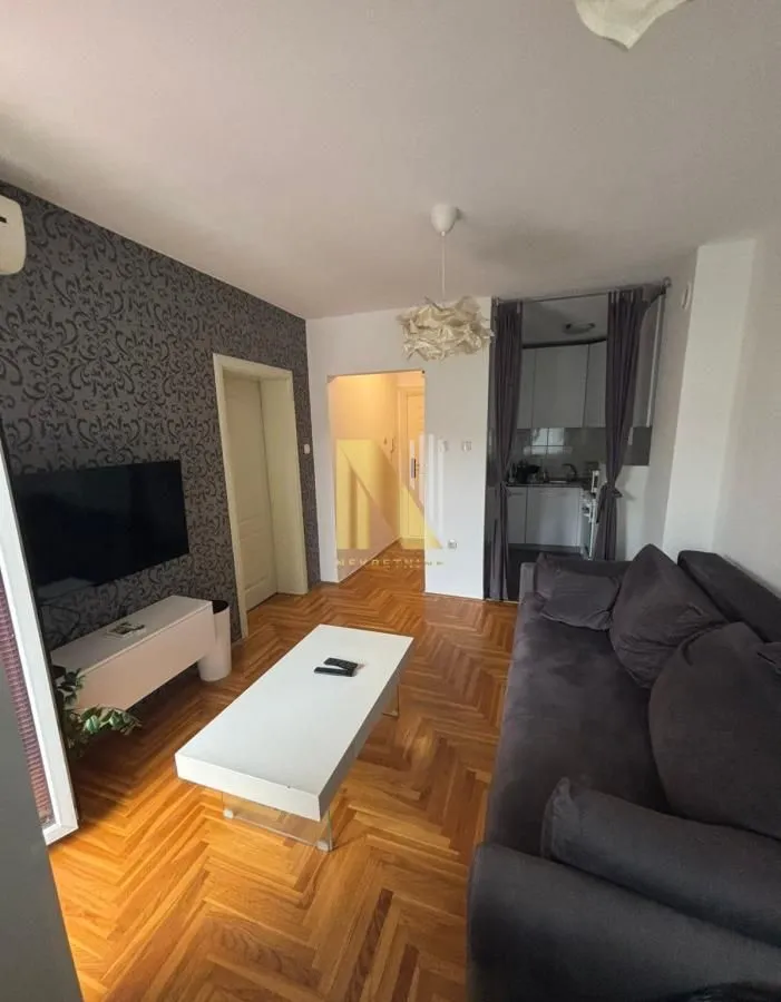 Izdavanje, jednosoban stan, 35m², Nova Detelinara, Novi Sad Sve Podlokacije