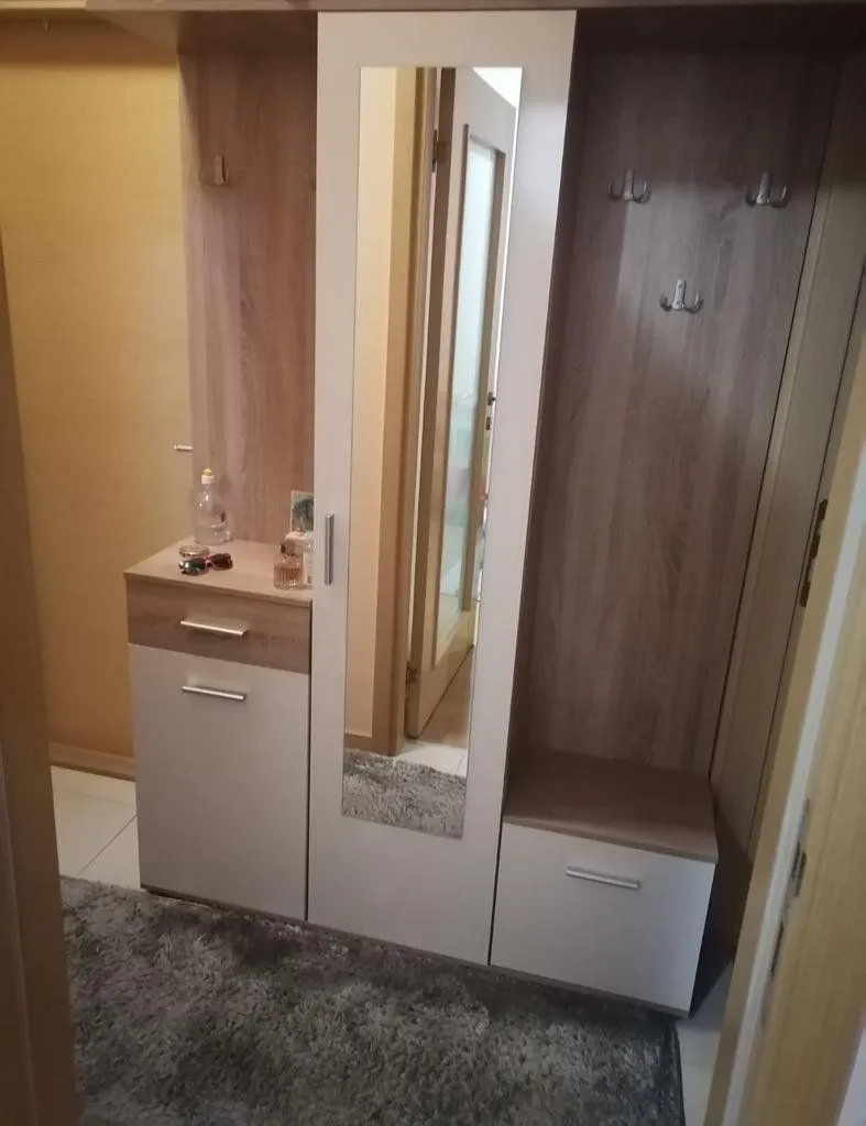 Izdavanje, jednosoban stan, 55m², Blok 6, Podgorica