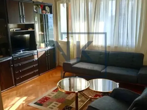 Izdavanje, dvosoban stan, 56m², Centar, Podgorica - image 2