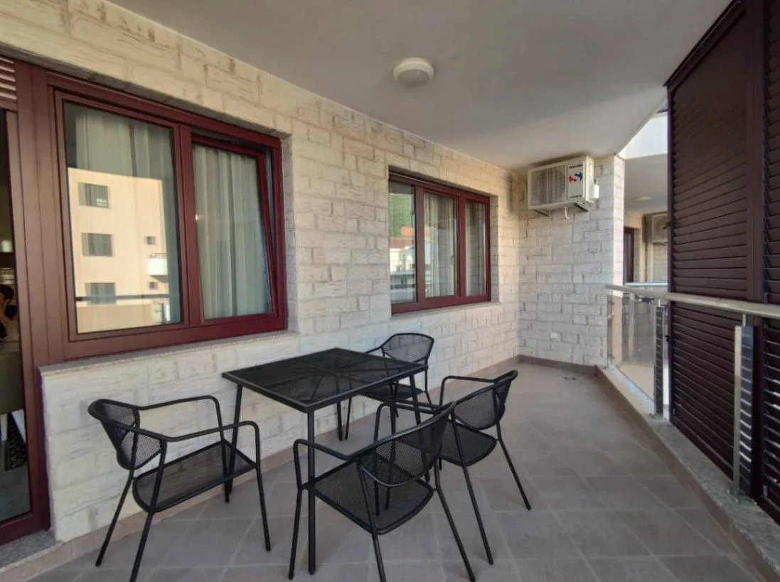 Rent, apartment, 60m², Bečići, Budva