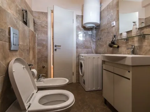 Prodaja, trosoban stan, 125m², Budva, Crna Gora - image 5