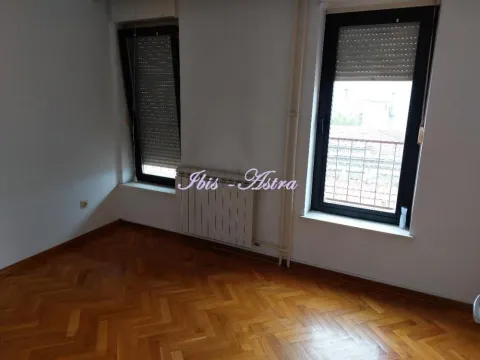 Prodaja, četvorosoban stan, 111m², Stari Grad, Beograd - image 12