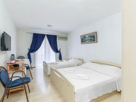 Sale, office space, 487m², Centar, Budva - image 20