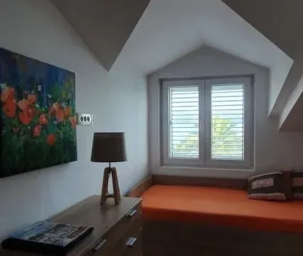 Izdavanje, dvosoban stan, 80m², Centar, Tivat - image 14