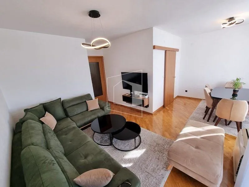 Rent, apartment, 87m², Stari Aerodrom, Podgorica