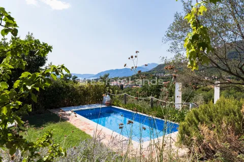 Prodaja, kuća, 158m², Kavač, Kotor - image 2