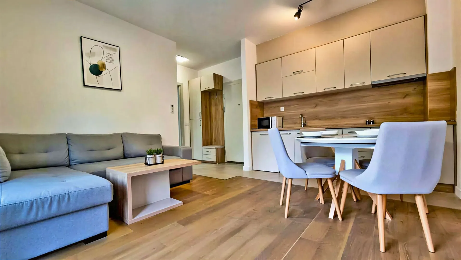 Daily-rent, one bedroom apartment, 40m², Bečići, Budva