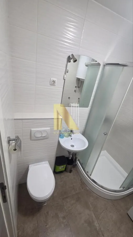 Izdavanje, jednosoban stan, 33m², Rotkvarija, Novi Sad Sve Podlokacije