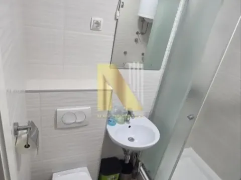 Izdavanje, jednosoban stan, 33m², Rotkvarija, Novi Sad Sve Podlokacije - image 8