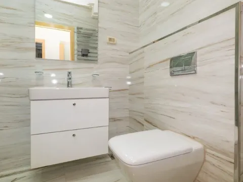 Izdavanje, trosoban stan, 110m², Preko Morače, Podgorica - image 9